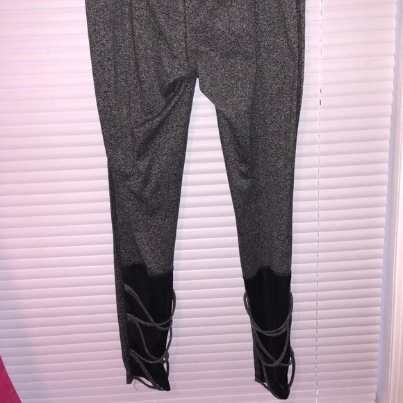 Workout leggings - Picture 2 of 3